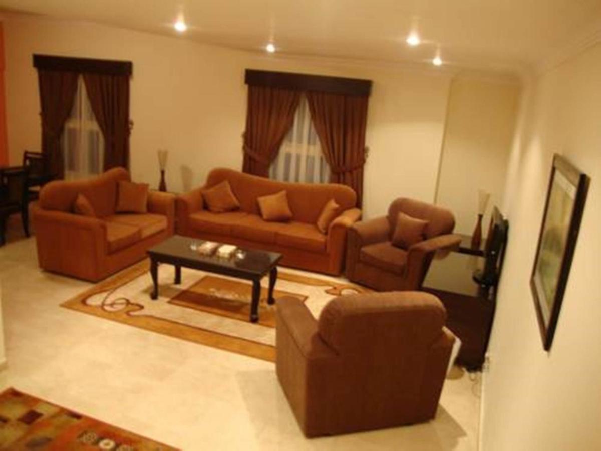 Villa Hotel Apartments אל חובר מראה חיצוני תמונה